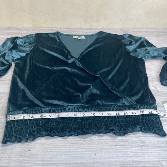 Rockin C Velvet Wrap Long Sleeve Top Velour Western Cowgirl Women’s size Large - Picture 12 of 12